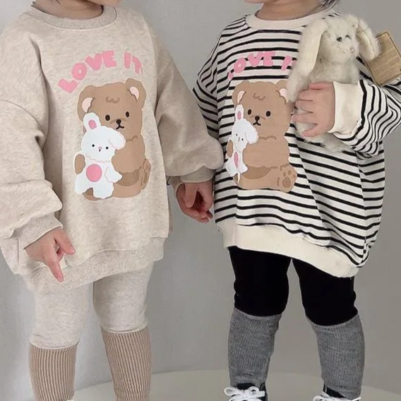 ‘LOVE IT!’ Cute Bear Sweatshirt