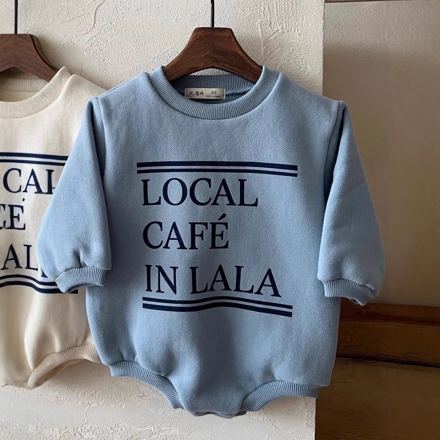 'LOCAL CAFE IN LALA' Fleece-Lined Baby Onesie - Soft Cotton Romper