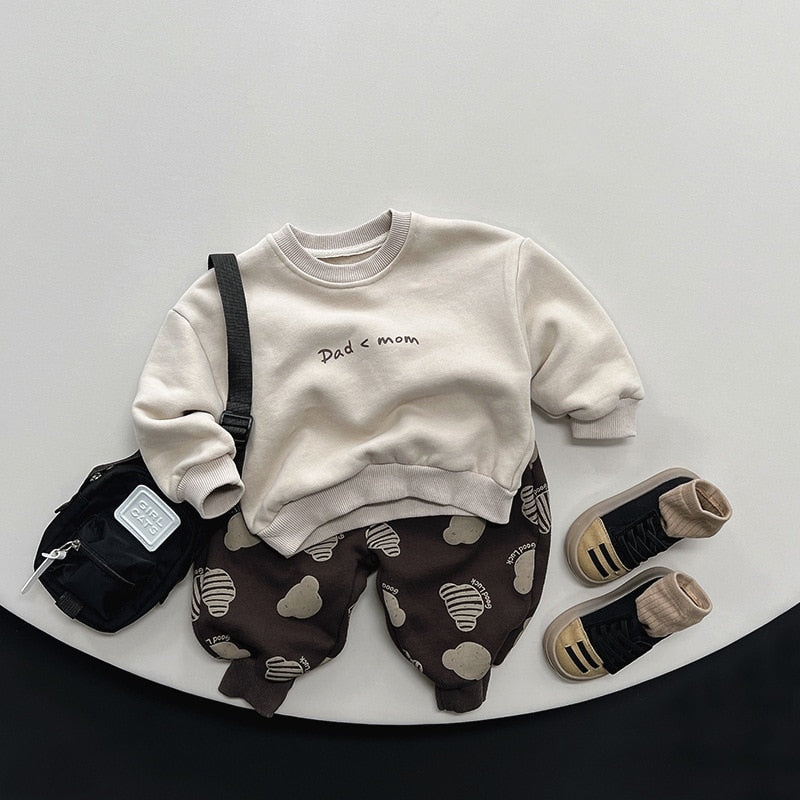 'Dad < Mom' Casual Sweatshirt