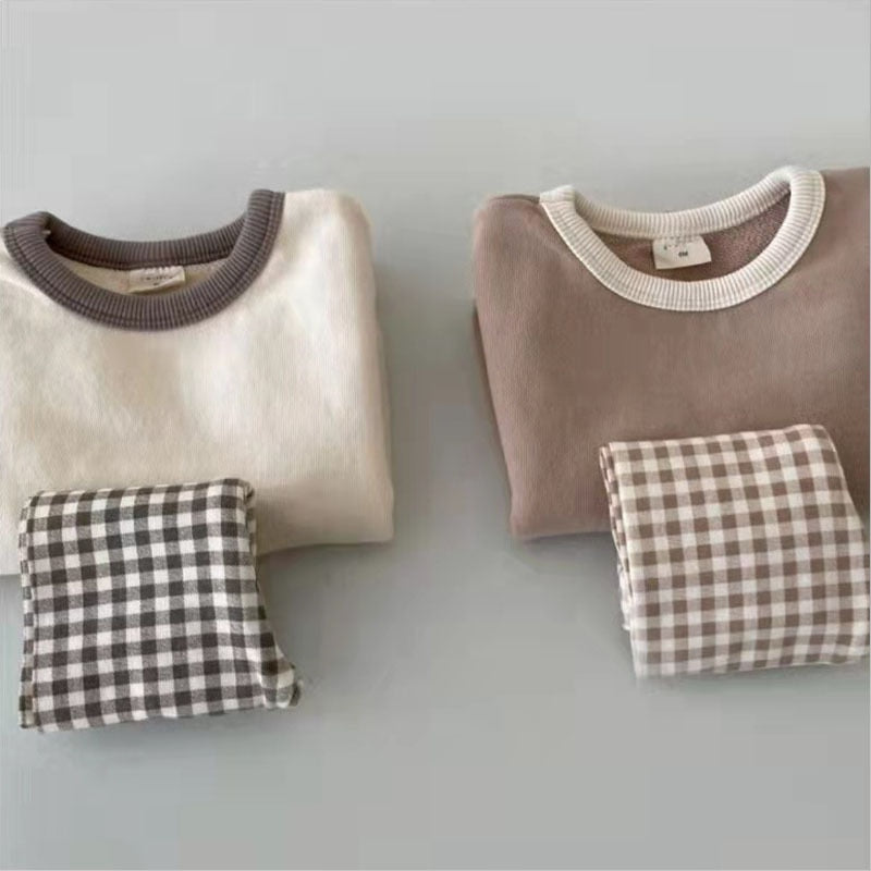 Casual Sweatshirt & Plaid Leggings Set