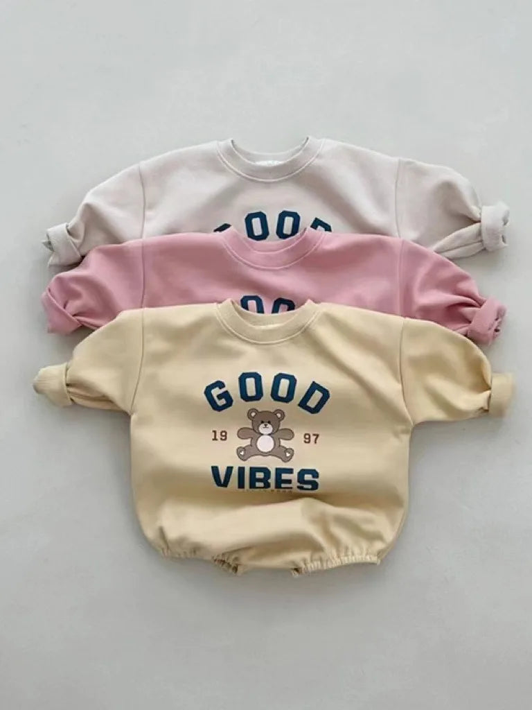 'GOOD VIBES' Bear Long-Sleeved Onesie