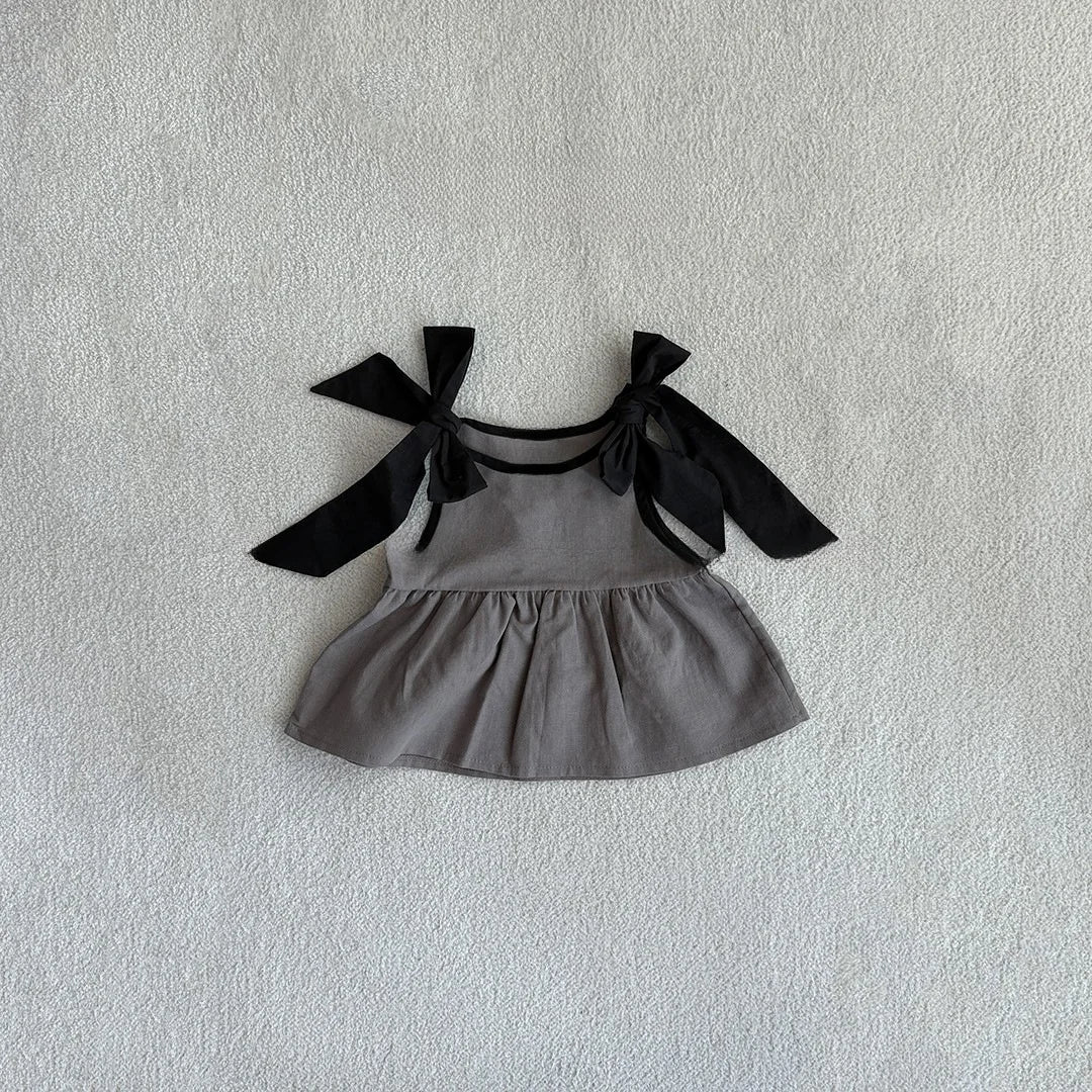 Girls' Sleeveless Bow Blouse