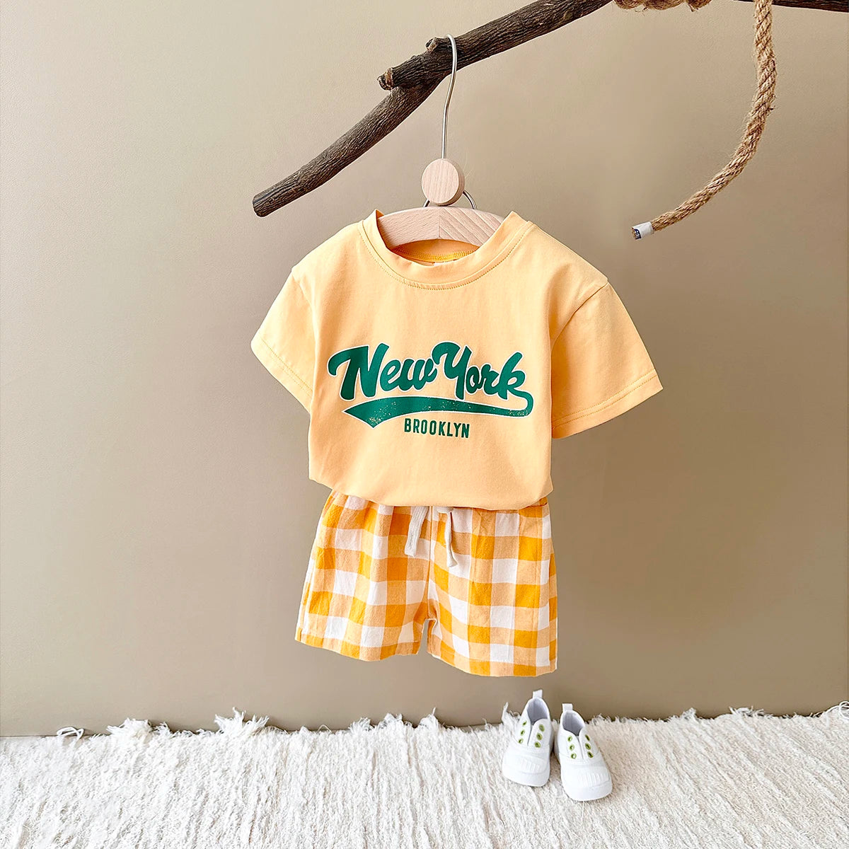 New York Short Sleeved Tee & Checkered Shorts Set
