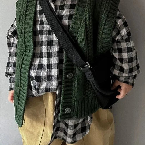 Button-Down V-Neck Sleeveless Cardigan
