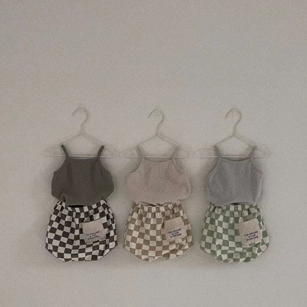 Solid Vest & Patch Plaid Shorts Set