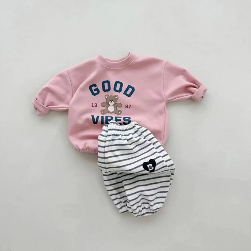 'GOOD VIBES' Bear Long-Sleeved Onesie