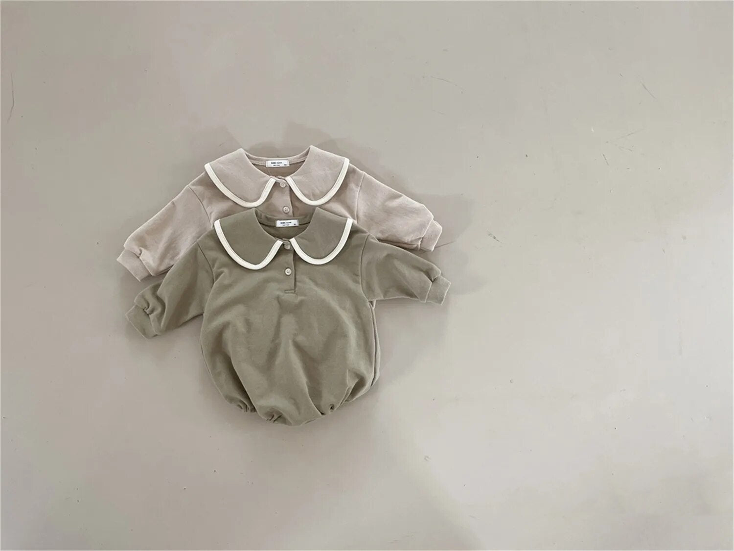 Loose Long-Sleeved Solid Onesie