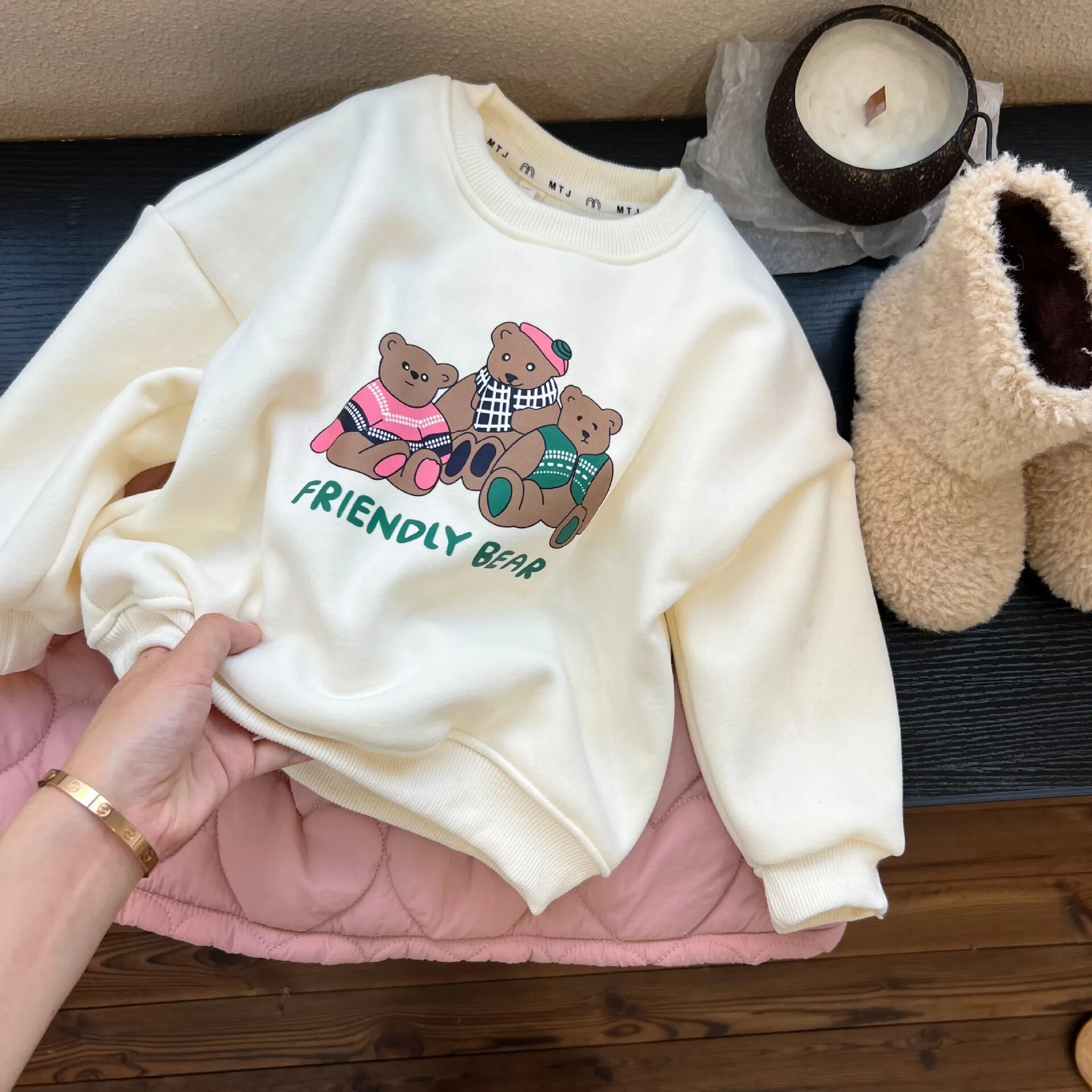 'Friendly Bear' Winter Fleece Sweatshirt