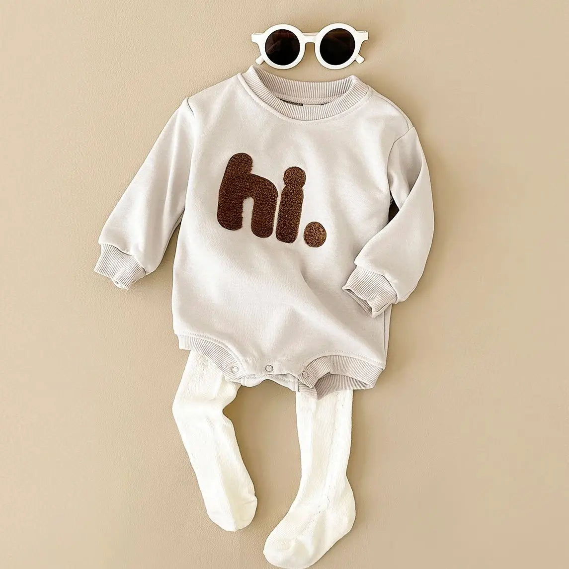 'hi.' Cute Long-Sleeved Onesie