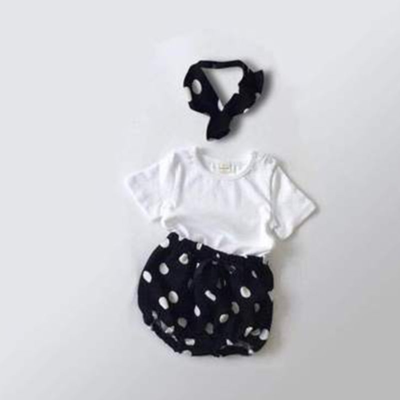 Solid Tee & Patterned Shorts Set