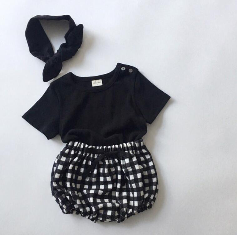 Solid Tee & Patterned Shorts Set