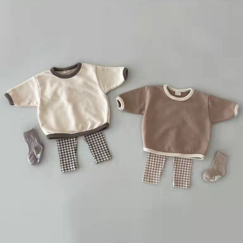 Casual Sweatshirt & Plaid Leggings Set