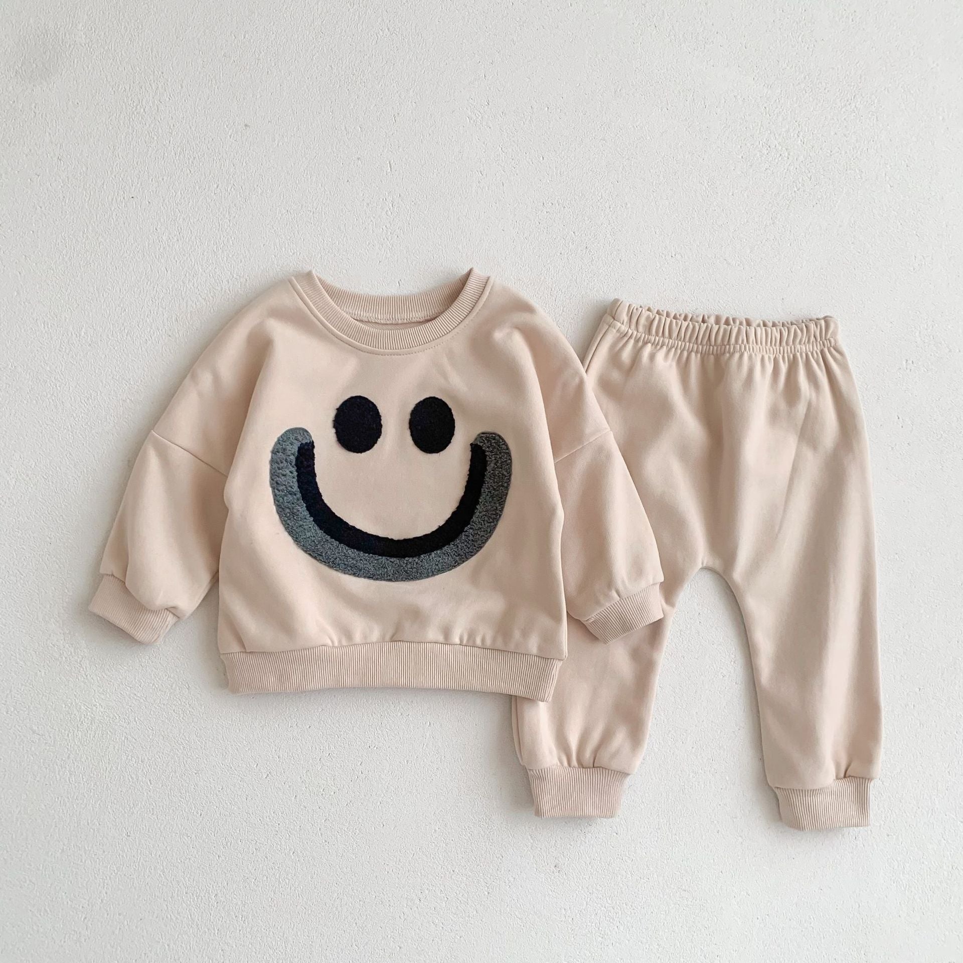 Long-Sleeved Smiley Face Jogger Set