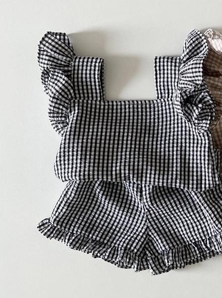 Fly Sleeve Plaid Top & Shorts Set